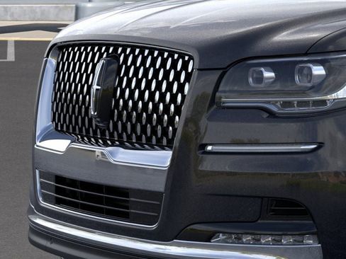 New 2024 Lincoln Navigator Black Label image 17