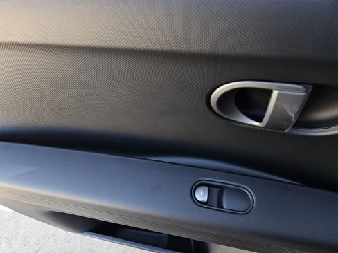 New 2026 Hyundai Ioniq 5 SEL image 13