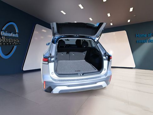 New 2026 Volkswagen Tiguan S FWD image 31
