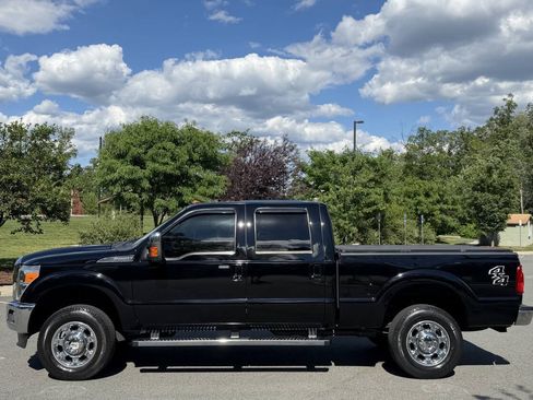 Used 2016 Ford F350 Lariat AWD/4WD image 2
