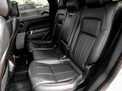 Used 2018 Land Rover Range Rover Sport HSE image 40