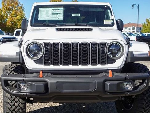 New 2026 Jeep Gladiator Mojave image 3