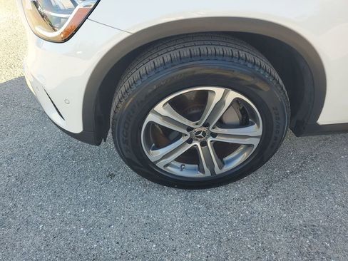 Used 2021 Mercedes-Benz GLC 300 image 17