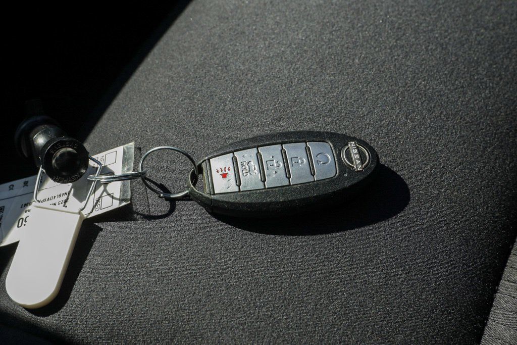 Used 2023 Nissan Altima 2.5 SV w/ SV Premium Package FWD image 35