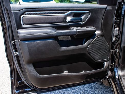 Used 2025 RAM 1500 Big Horn AWD/4WD image 8
