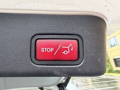 Used 2012 Mercedes-Benz ML 350 BlueTEC 4MATIC image 8