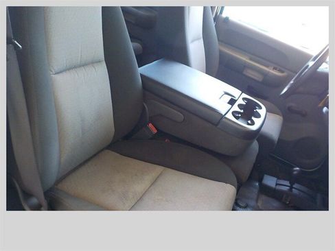 Used 2009 Chevrolet Silverado 3500 W/T AWD/4WD image 28