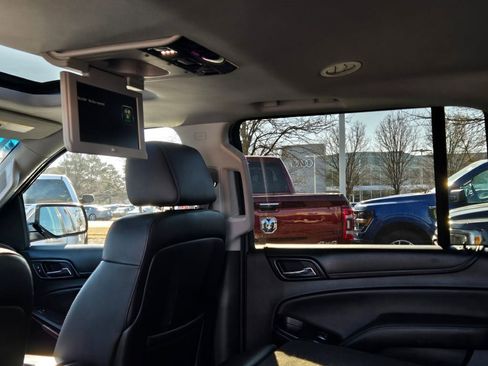 Used 2016 Chevrolet Suburban LTZ image 25