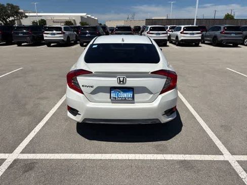 Used 2017 Honda Civic EX-T image 4