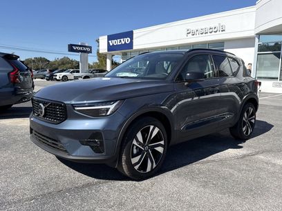 New 2026 Volvo XC40 B5 Ultra w/ Protection Package Premier