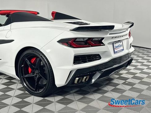 Used 2025 Chevrolet Corvette E-Ray AWD/4WD image 53