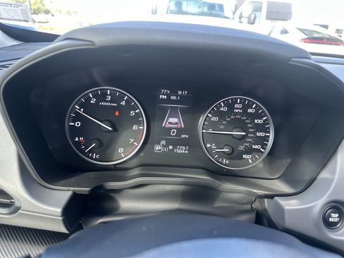 Used 2025 Subaru Crosstrek 2.5i Premium AWD/4WD image 16