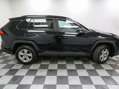 Used 2022 Toyota RAV4 XLE image 7