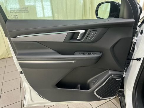 Certified 2025 Buick Enclave Sport Touring image 37