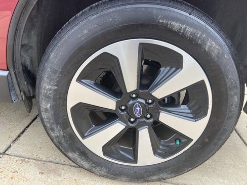 Used 2018 Subaru Forester 2.5i Premium AWD/4WD image 26