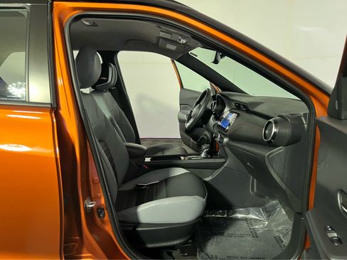 Certified 2023 Nissan Kicks SR w/ SR Premium Package FWD image 27