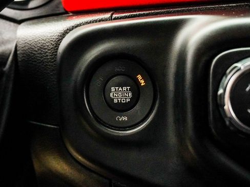 Used 2021 Jeep Wrangler Unlimited Rubicon AWD/4WD image 31