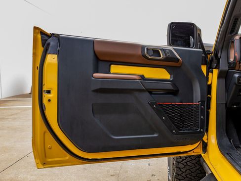 Used 2024 Ford Bronco Heritage Edition image 34