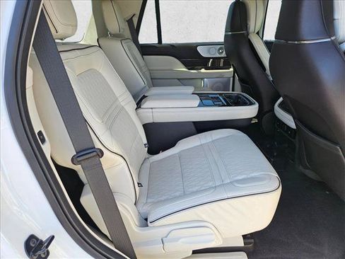 Used 2022 Lincoln Navigator Black Label AWD/4WD image 22