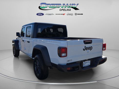 New 2025 Jeep Gladiator Sport image 5