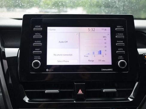 Used 2023 Toyota Camry SE FWD image 8