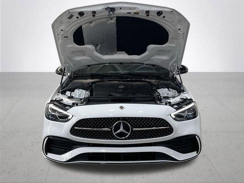 Used 2025 Mercedes-Benz C 300 Sedan image 5