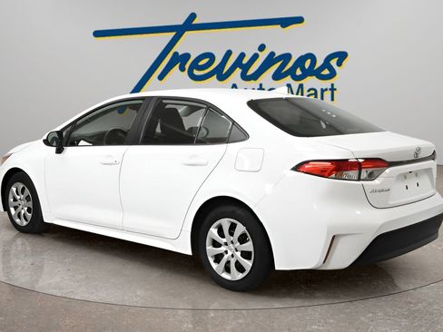 Used 2024 Toyota Corolla LE image 9