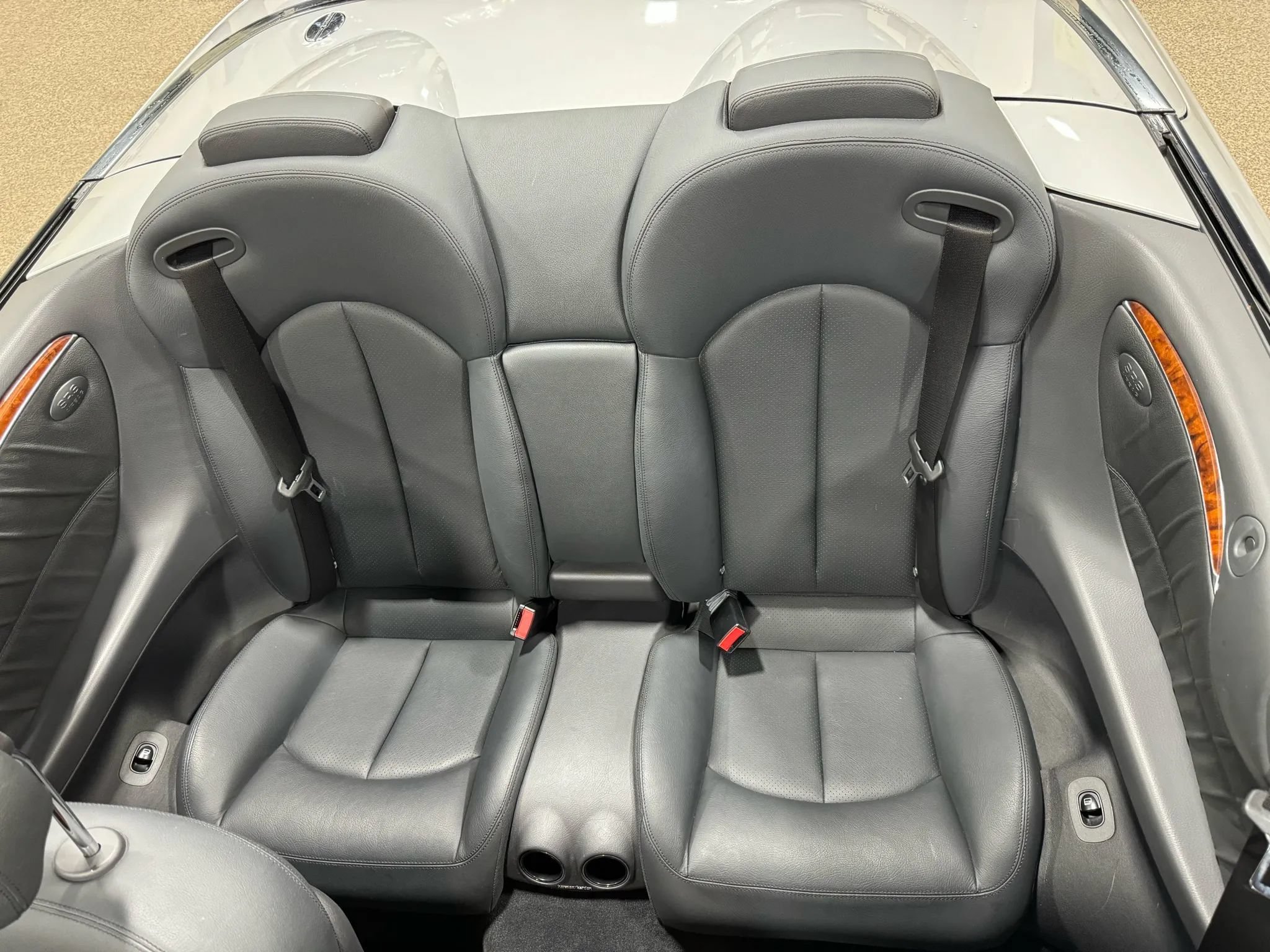 Used 2005 Mercedes-Benz CLK 320 Cabriolet image 54
