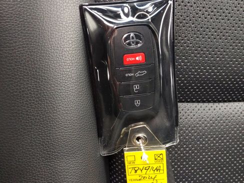 Used 2025 Toyota Land Cruiser w/ Premium Package image 18