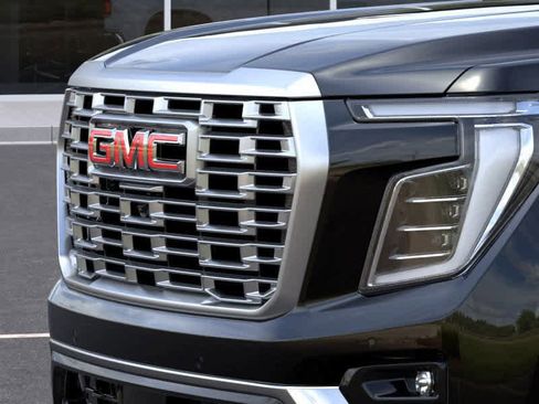 New 2026 GMC Yukon XL Denali w/ LPO, Floor Liner Package image 29