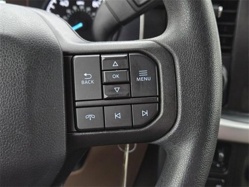 Used 2022 Ford F150 XLT w/ Trailer Tow Package image 11