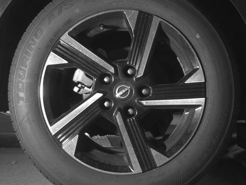 Used 2025 Nissan Sentra SV FWD image 15