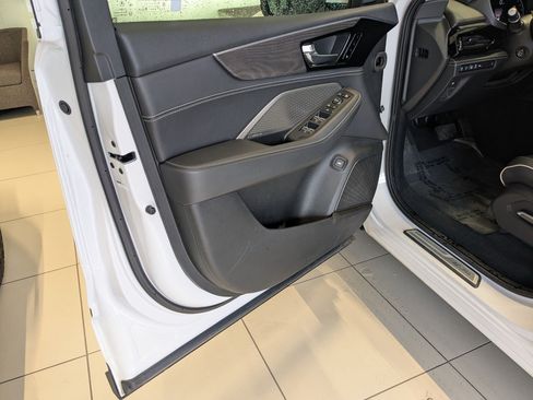 Used 2023 Acura MDX SH-AWD w/ Advance Package image 13
