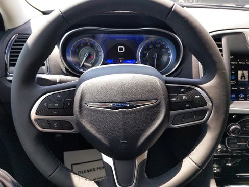 New 2023 Chrysler 300 Touring L w/ Popular Equipment Group image 35