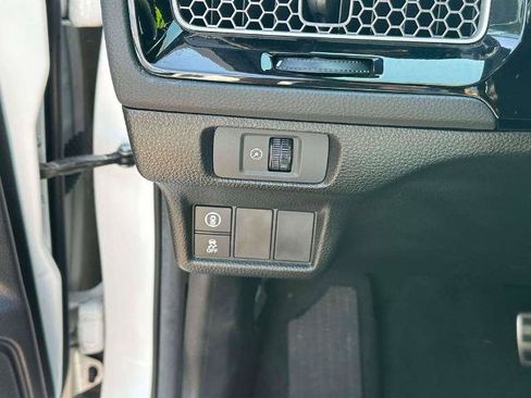 Used 2024 Honda Civic Sport image 17