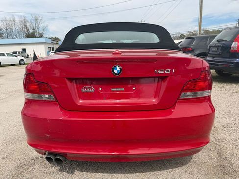 Used 2011 BMW 128i Convertible image 5