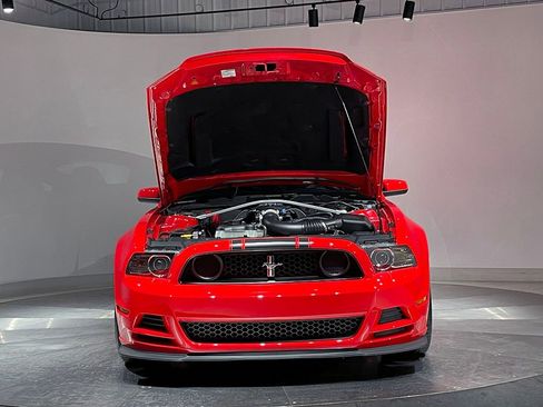 Used 2013 Ford Mustang Boss 302 w/ Boss 302 Accessory Pkg RWD image 29