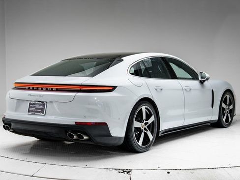 Certified 2025 Porsche Panamera 4 image 34