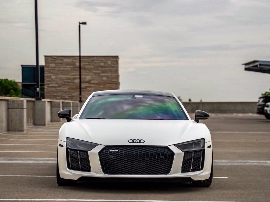 Used 2017 Audi R8 V10 w/ Carbon Exterior Package AWD/4WD image 6