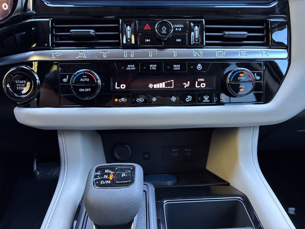 New 2026 Nissan Pathfinder SL w/ SL Premium Package AWD/4WD image 22
