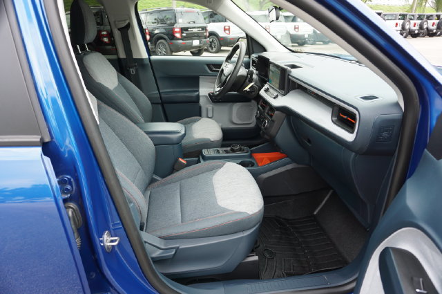 Certified 2023 Ford Maverick XLT FWD image 3