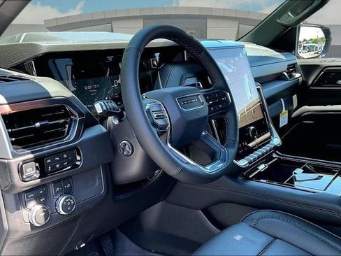 New 2026 GMC Yukon XL Denali w/ Sun & Power Step Package AWD/4WD image 7