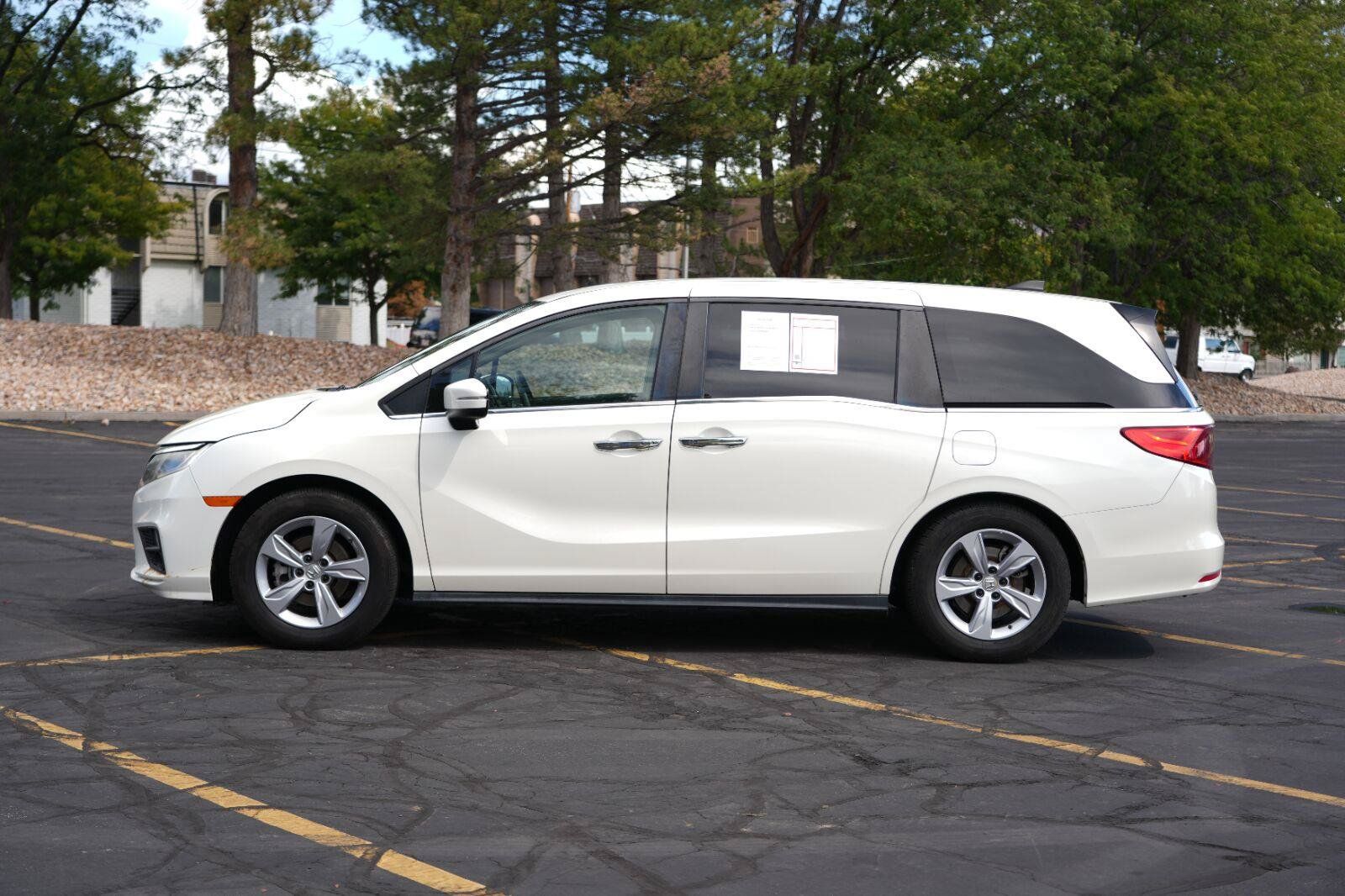 Used 2019 Honda Odyssey EX image 2