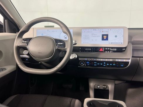Used 2024 Hyundai Ioniq 5 SEL image 34