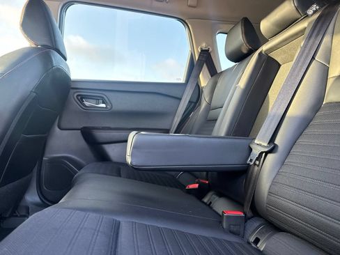 Certified 2025 Nissan Rogue SV w/ Rock Creek Premium Package AWD/4WD image 34