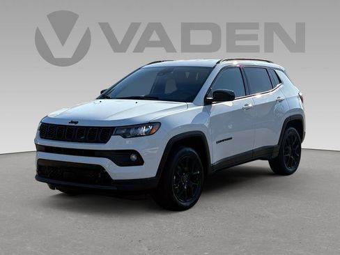 New 2026 Jeep Compass Latitude image 21