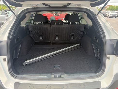 Used 2022 Subaru Outback Premium AWD/4WD image 30