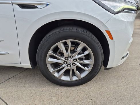 Used 2023 Buick Enclave Avenir w/ Avenir Technology Package image 10