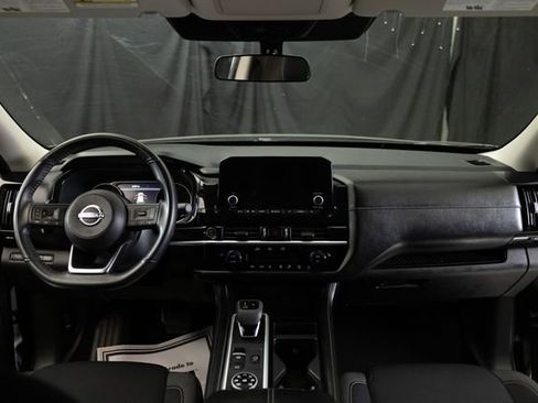 Used 2024 Nissan Pathfinder SV AWD/4WD image 26