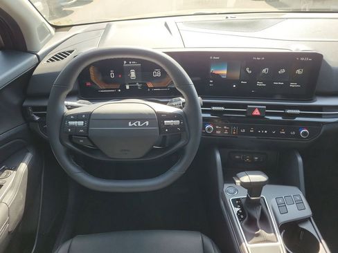 New 2026 Kia Sportage EX FWD image 19